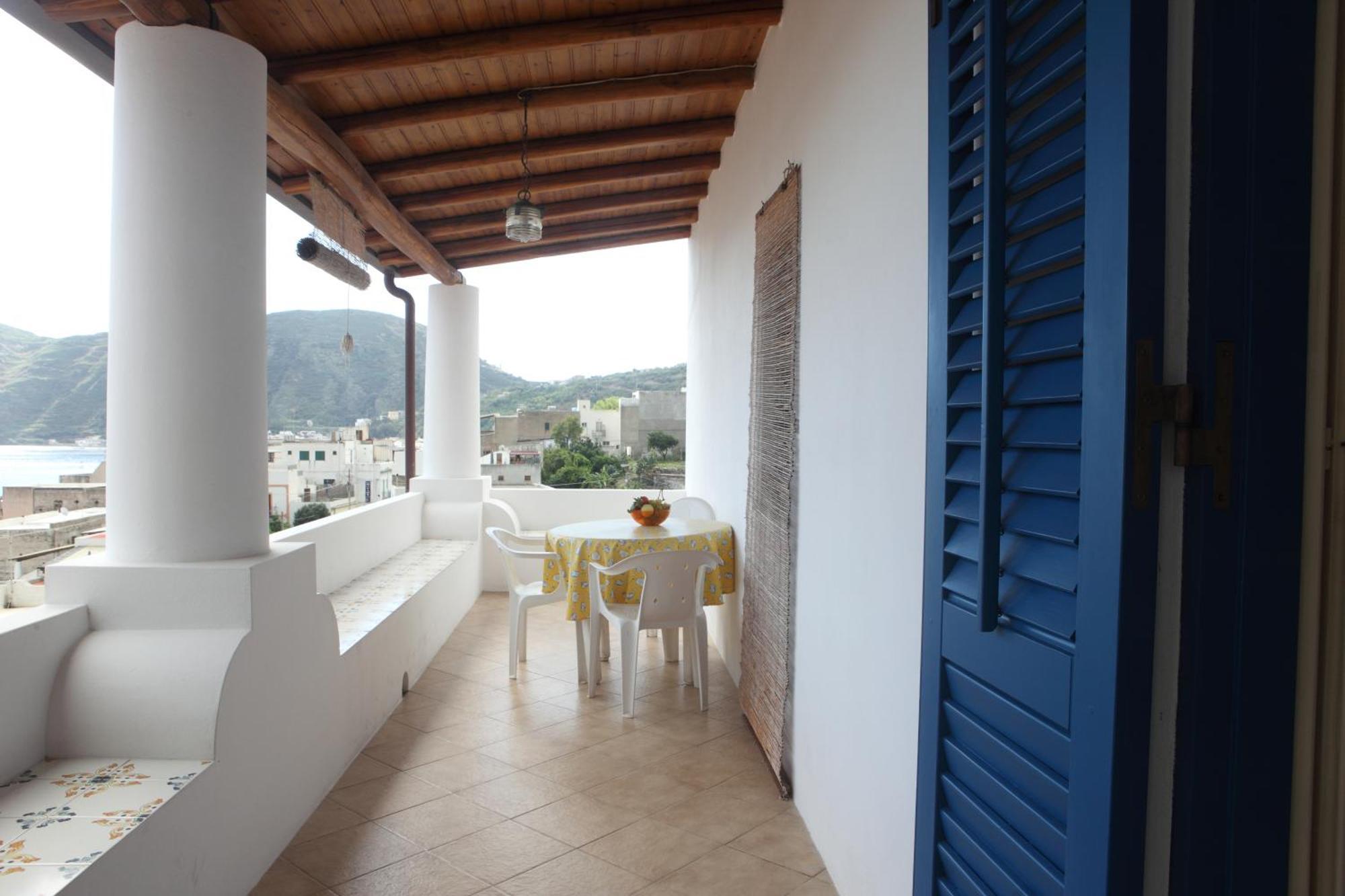 La Apartahotel