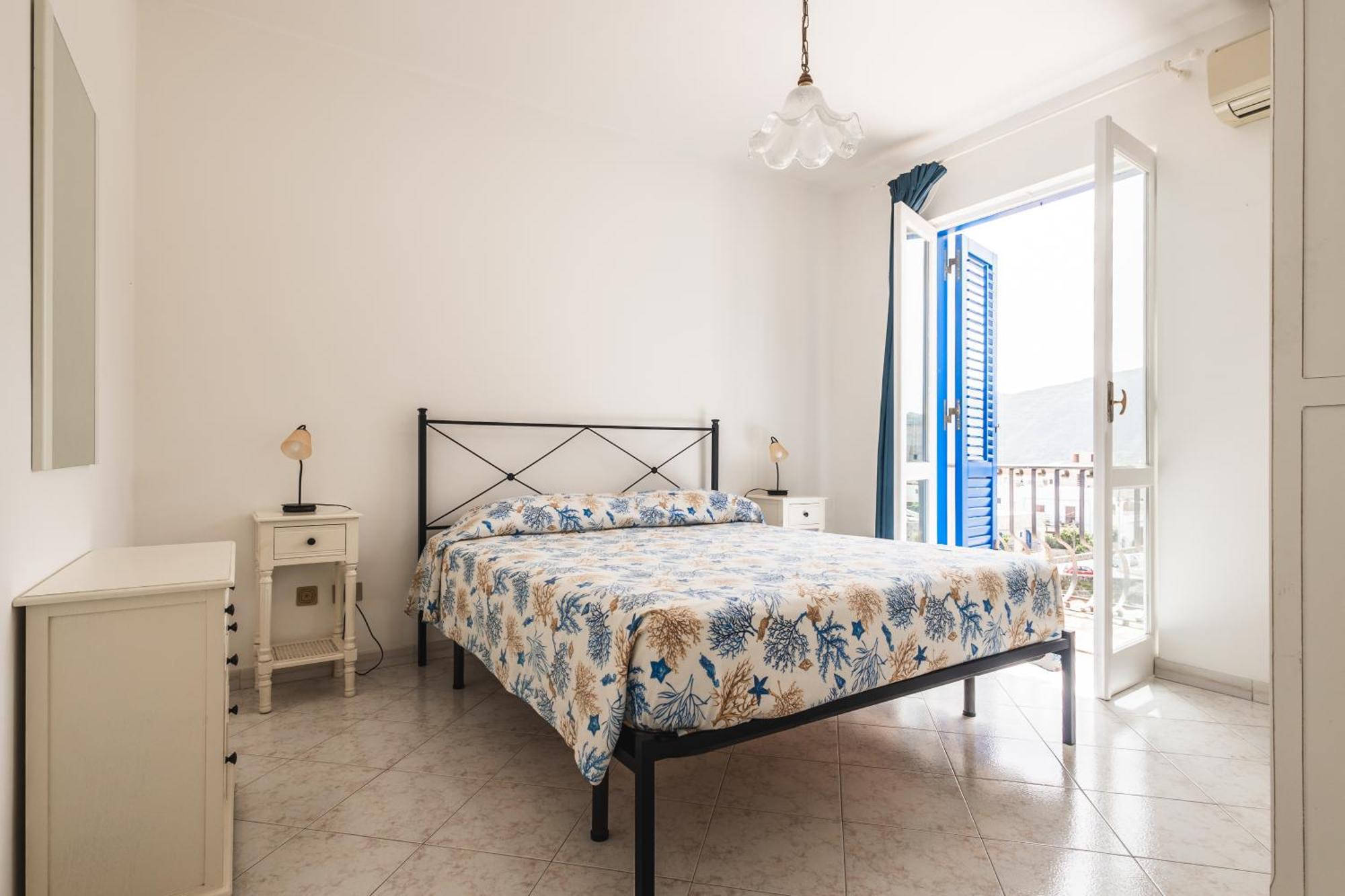 La Apartahotel 4*