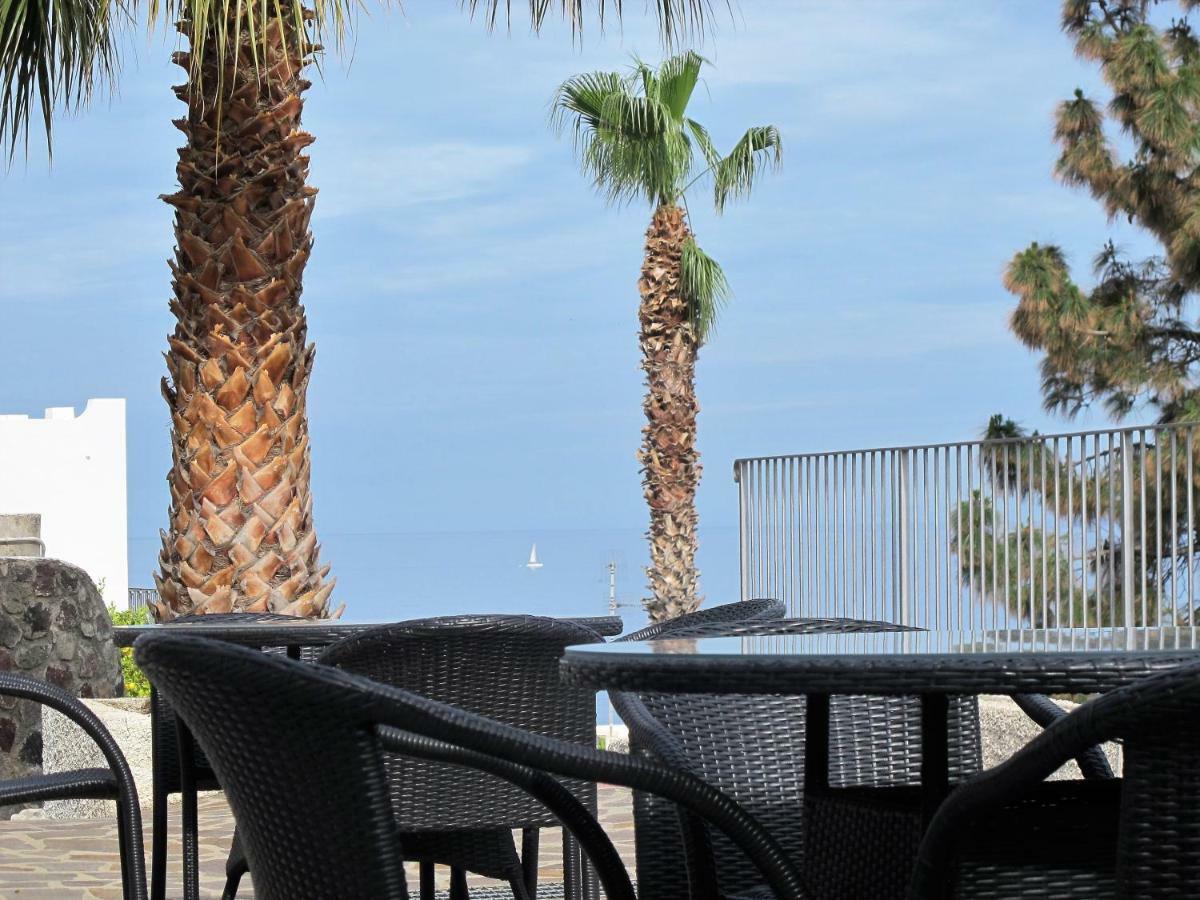Aparthotel La 4*